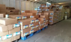 What to Look for When Buying Clothing Inventory in Bulk